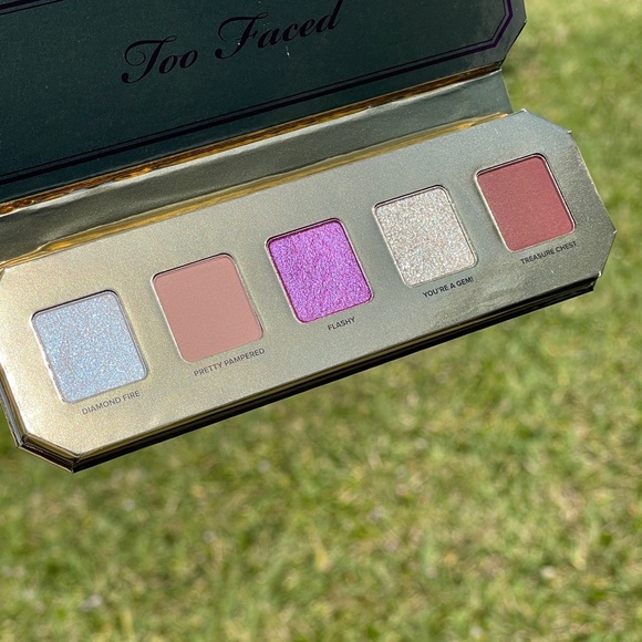 TOO FACED Eyeshadow Palette You're A Gem - Purple and Silver - Picture 11 of 12